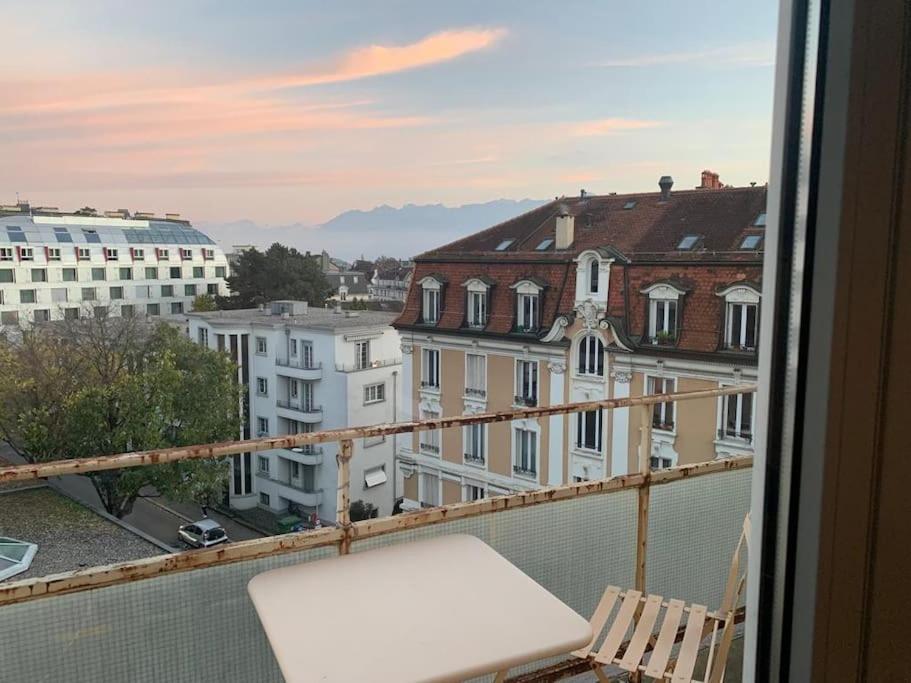 Beautiful Studio 2 Minutes From The Train Station Lejlighed Lausanne Eksteriør billede