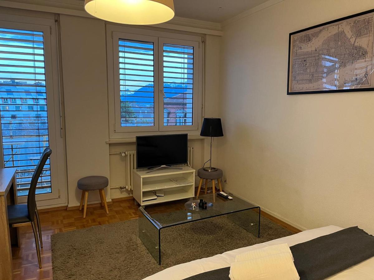 Beautiful Studio 2 Minutes From The Train Station Lejlighed Lausanne Eksteriør billede